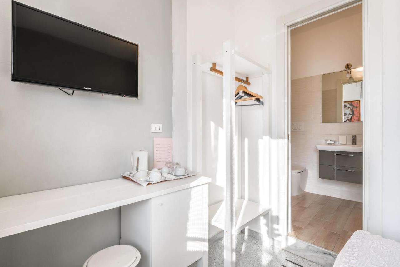 Lia Rooms 2 Специя Екстериор снимка